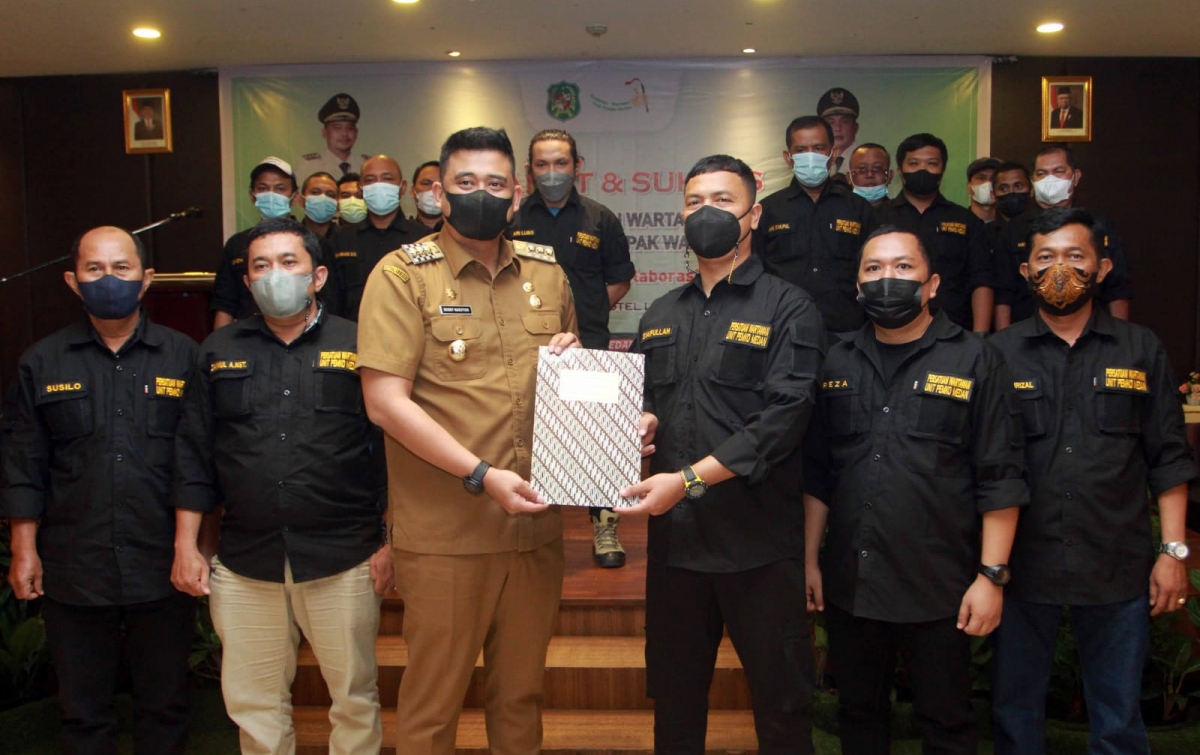 20220125-102136_bobby-nasution-kukuhkan-kepengurusan-persatuan-wartawan-unit-pemko-medan