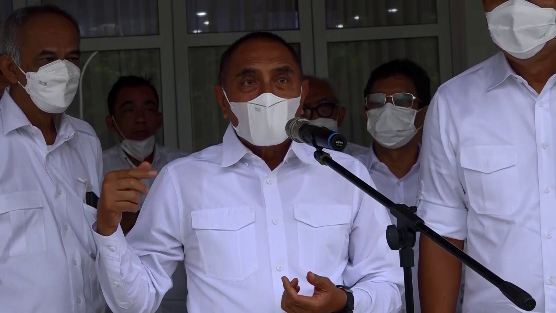 foto: edy rahmayadi beri keterangan penuntasan minyak goreng (bas)